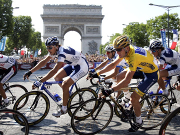 Lance Armstrong, en la llegada del Tour a París