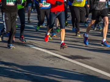 Los atletas de media maraton corren de manera similar aunque tengan distinto nivel