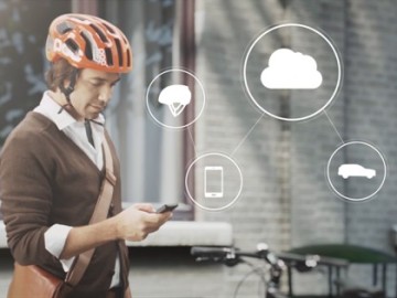 El casco conectado que te avisa de posibles accidentes