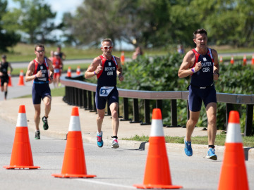 Participantes en una carrera de duatl&oacute;n