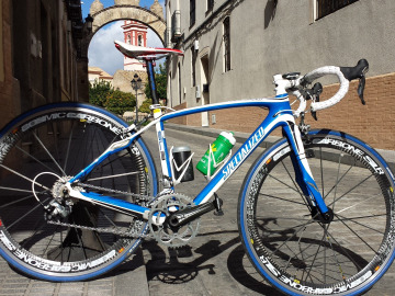 Bicicleta con el sill&iacute;n de fibra de basalto