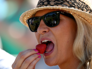Una mujer come una fruta Una mujer come una fruta