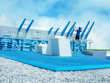 Gimnasio instalado en un parque 