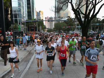 Corredores de una carrera popular