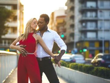 10 razones para enamorarte de un bachatero (o bachatera) 10 razones para enamorarte de un bachatero (o bachatera)