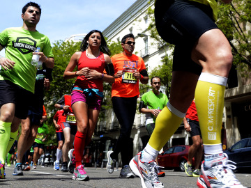 Unos corredores de maratón Unos corredores de maratón