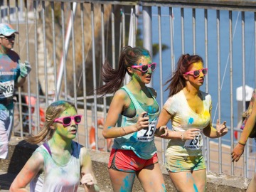 Participantes de la Color Run Participantes de la Color Run