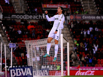 CR7 saltando CR7 saltando